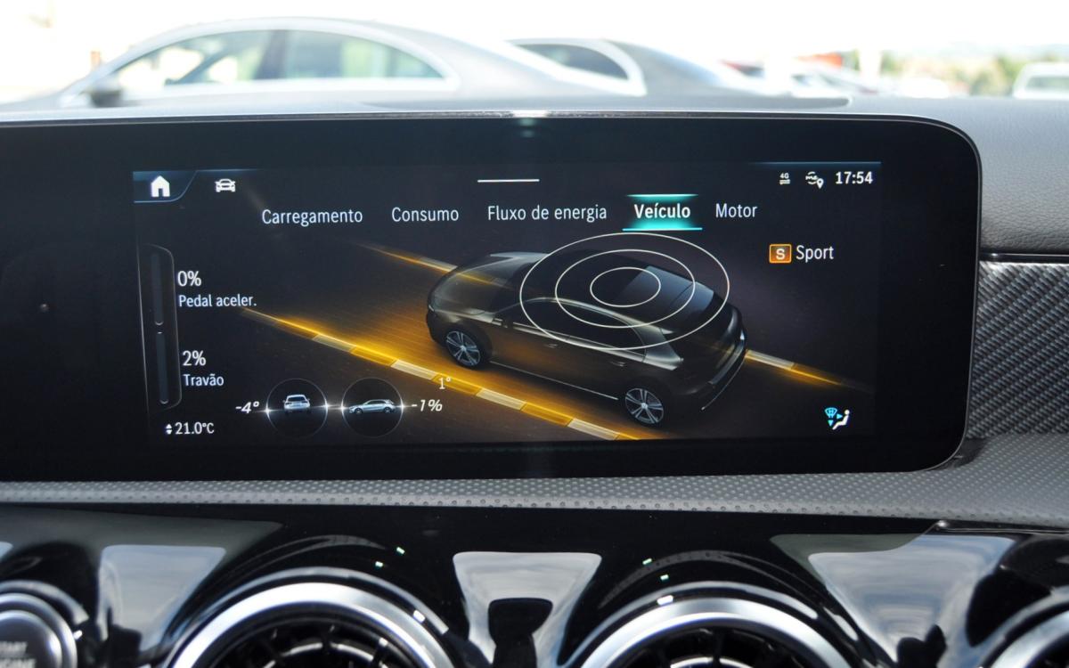 mercedes-benz-classe-a-2023-hibrido-a-gasolina-1331cc