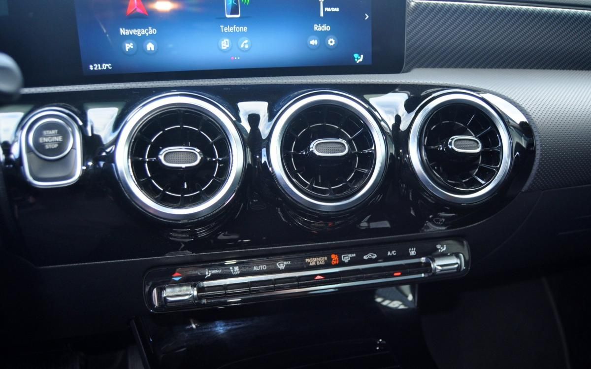 mercedes-benz-classe-a-2023-hibrido-a-gasolina-1331cc