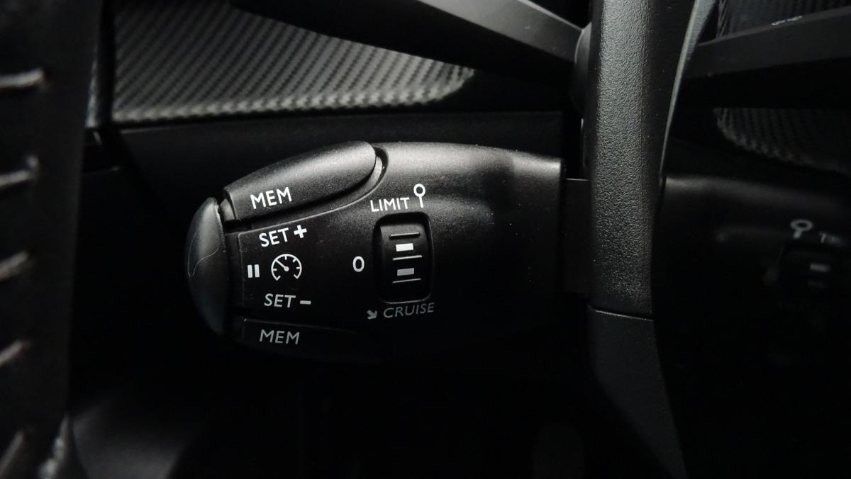 peugeot-2008-2022-diesel-1499cc