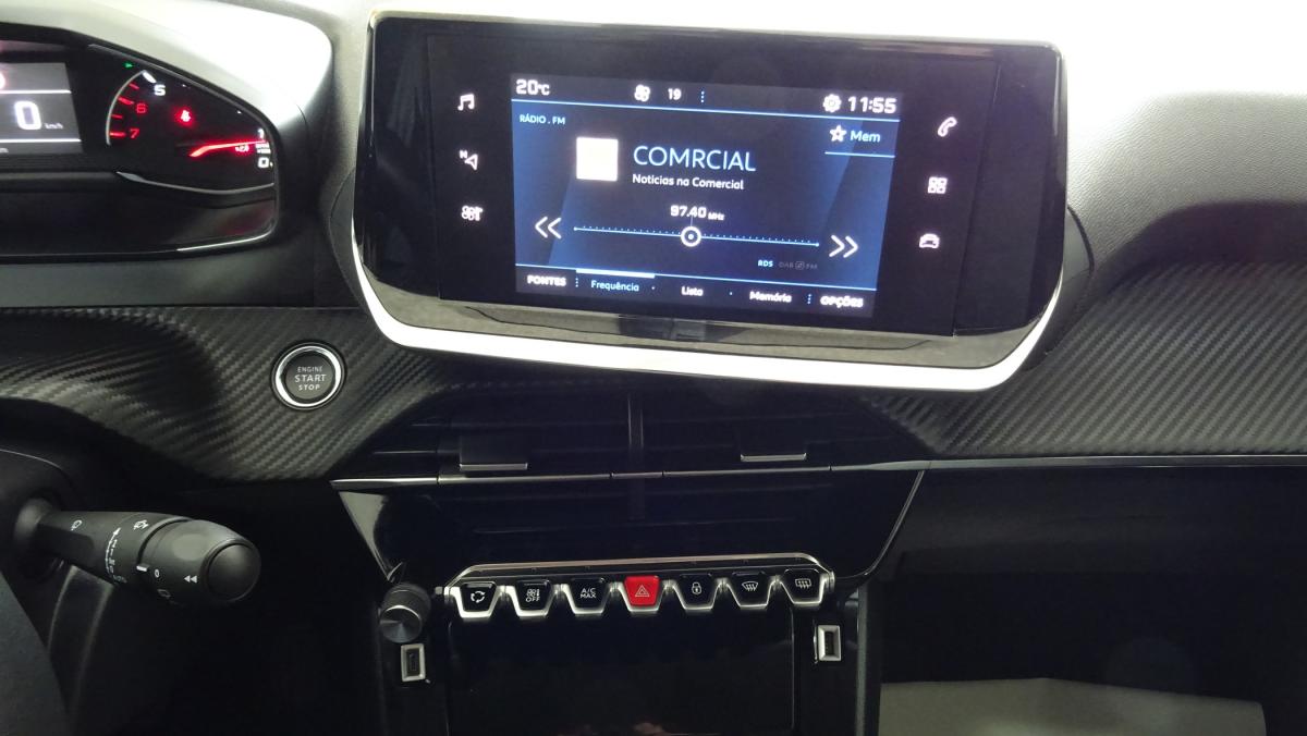 peugeot-2008-2022-diesel-1499cc