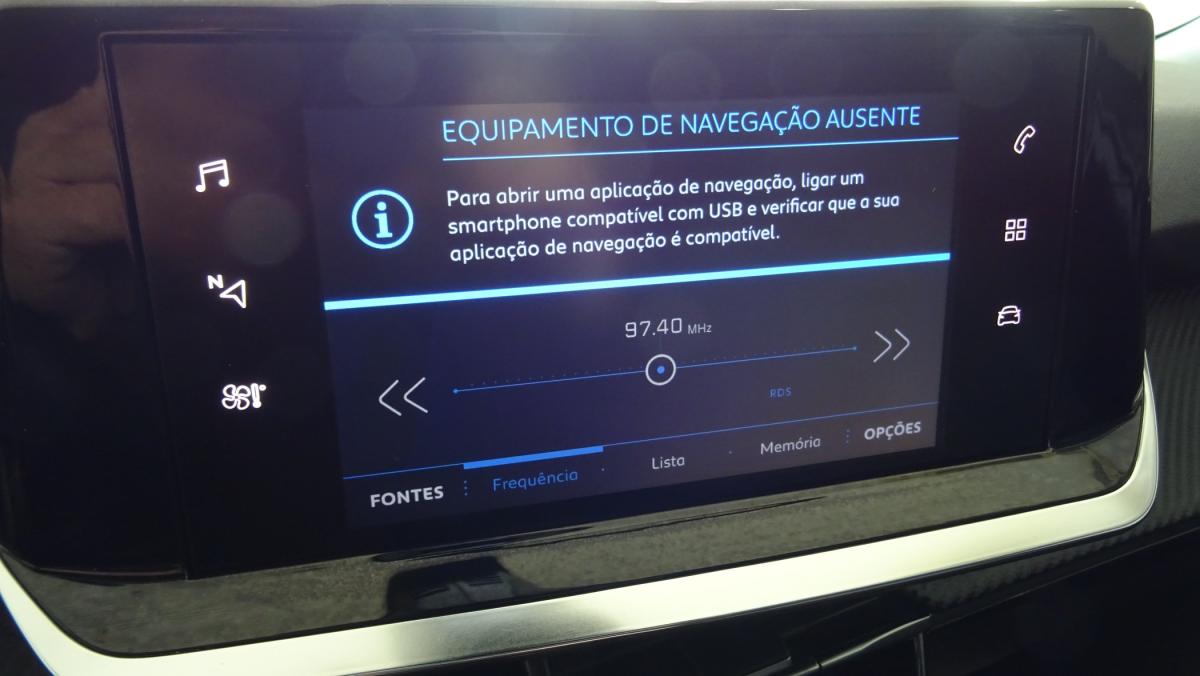 peugeot-2008-2022-diesel-1499cc
