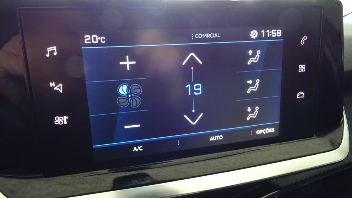 peugeot-2008-2022-diesel-1499cc