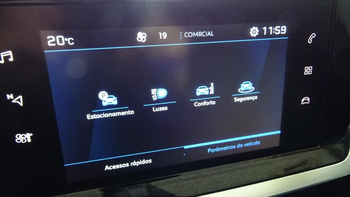peugeot-2008-2022-diesel-1499cc