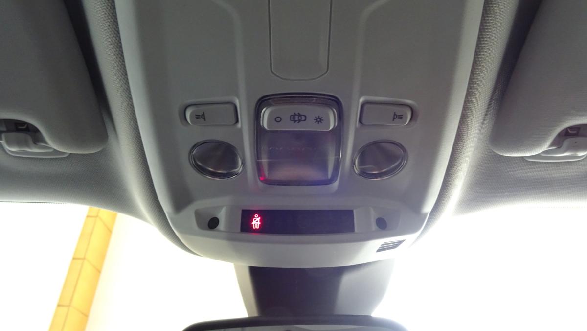 peugeot-2008-2022-diesel-1499cc