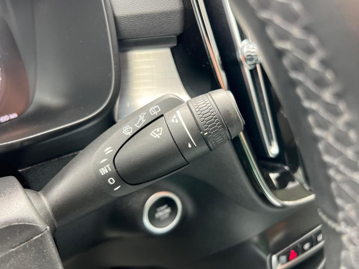 volvo-xc40-2021-hibrido-a-gasolina-1477cc