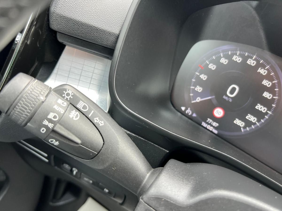 volvo-xc40-2021-hibrido-a-gasolina-1477cc