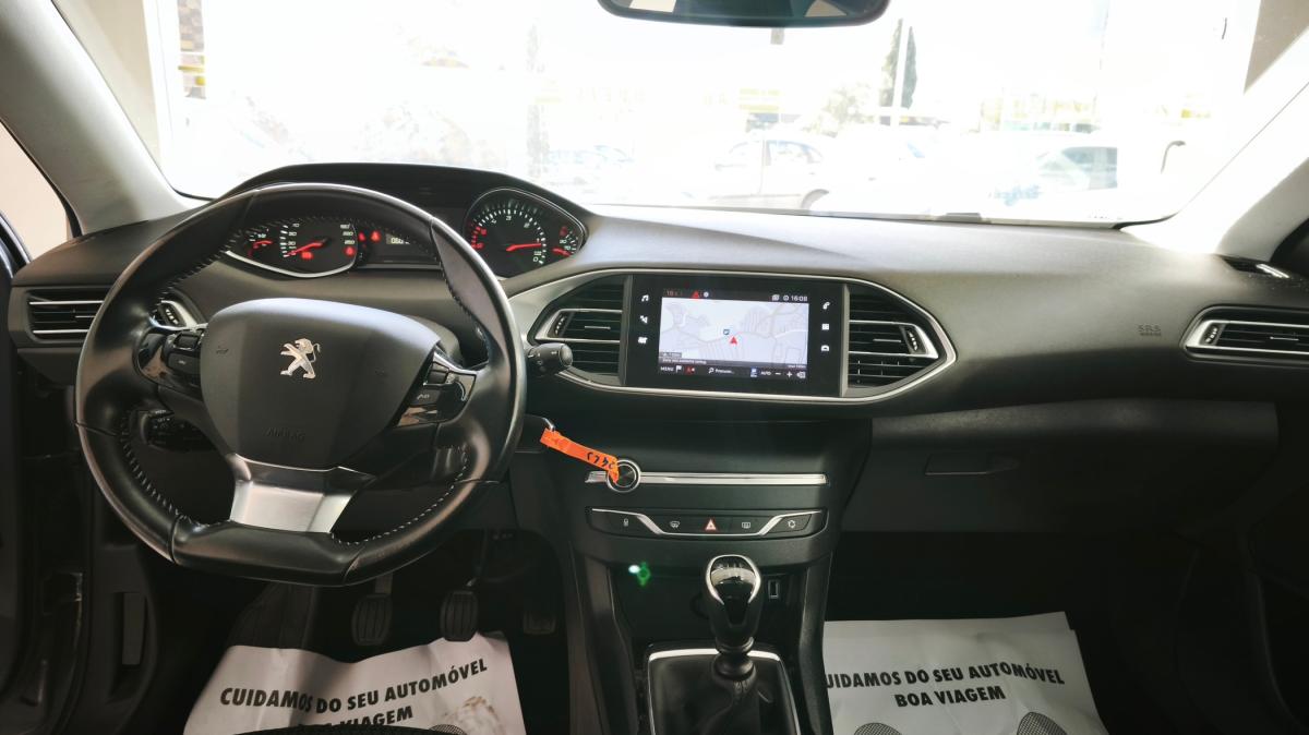 peugeot-308-sw-2020-diesel-1499cc
