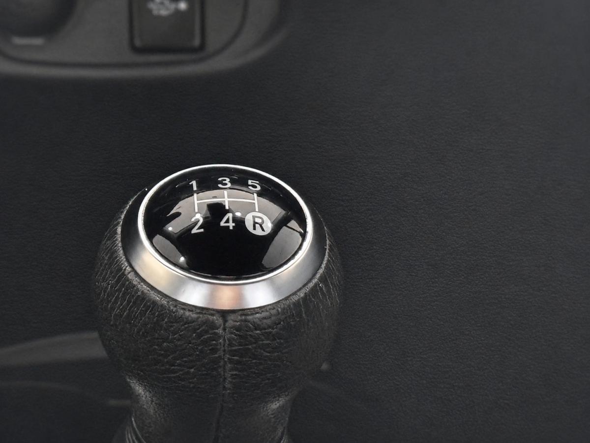 toyota-yaris-2020-gasolina-998cc