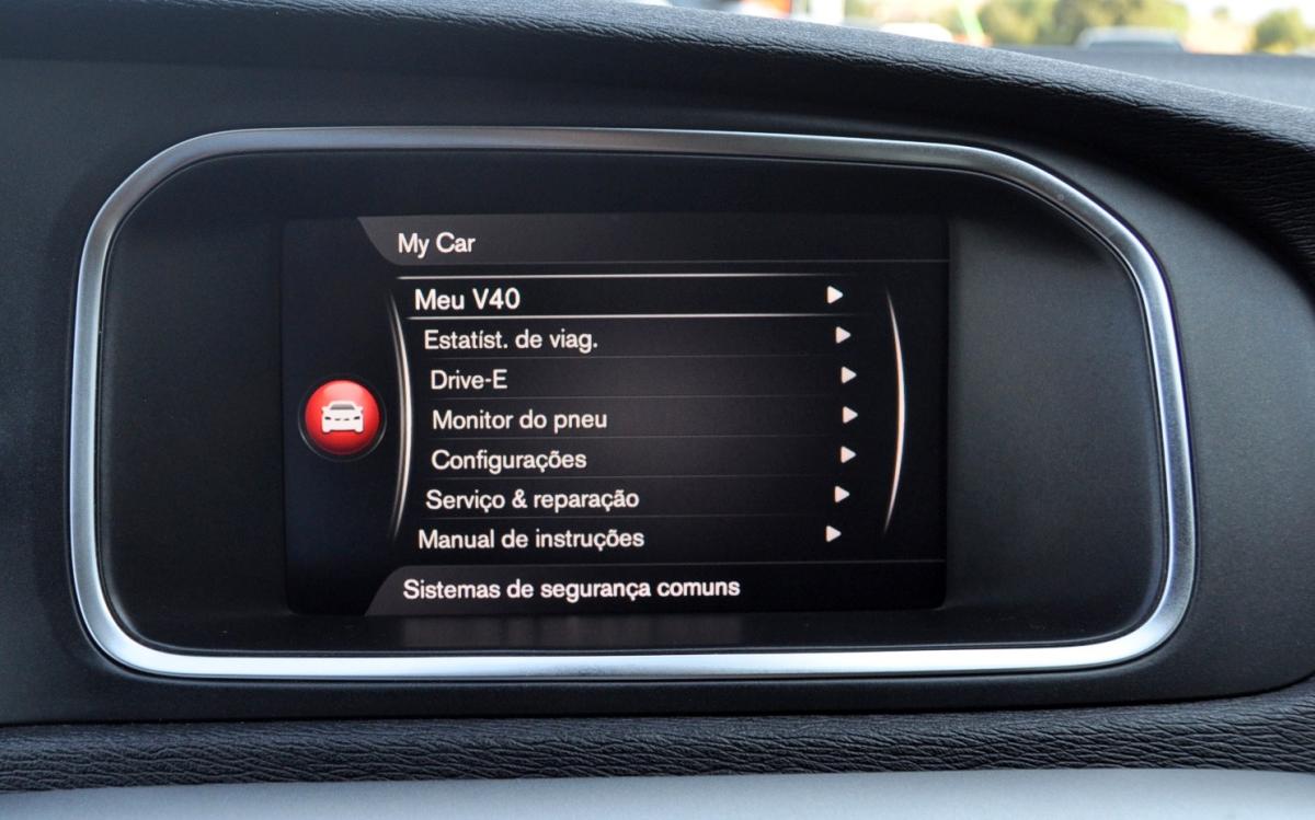 volvo-v40-2018-diesel-1969cc