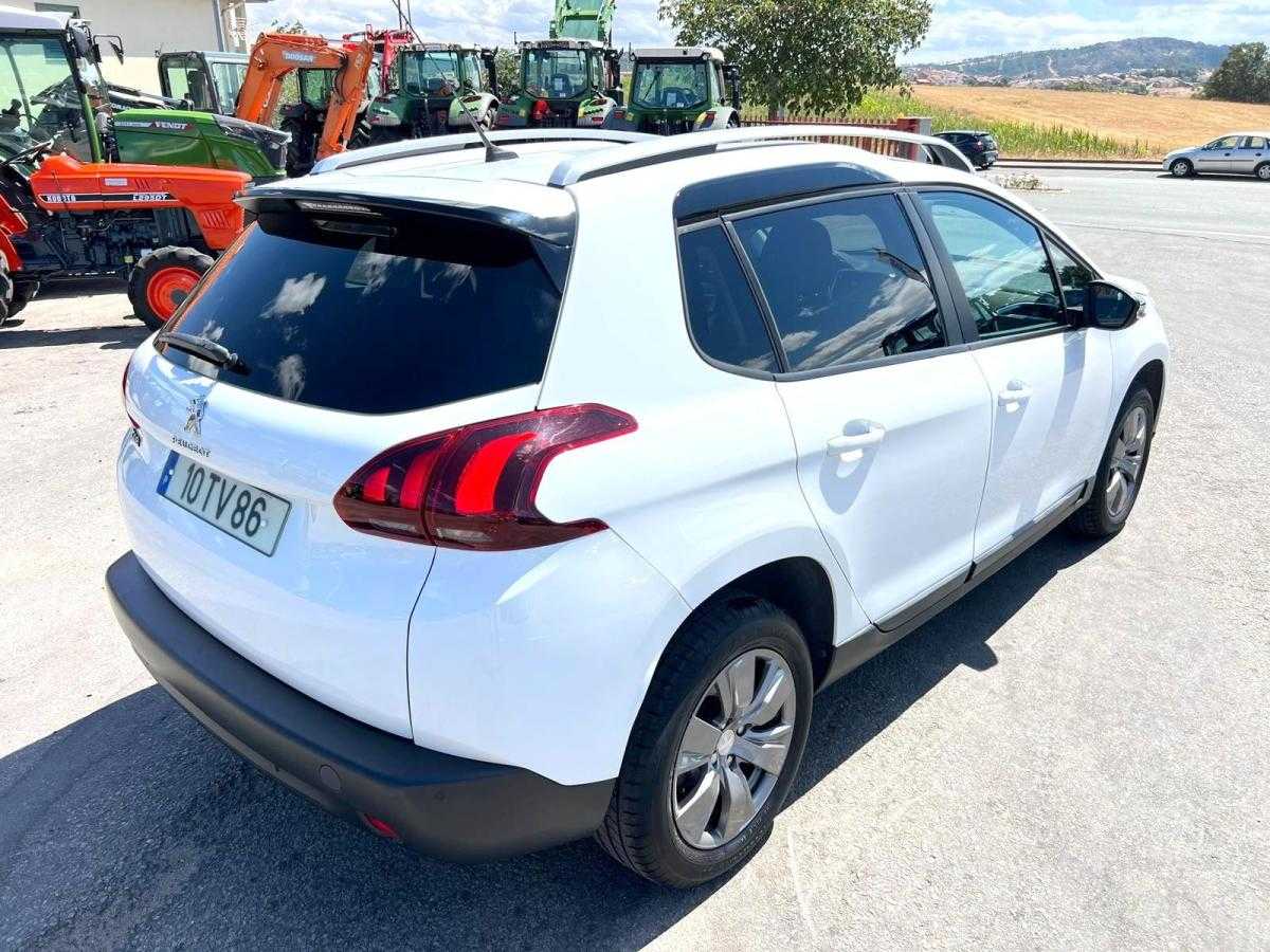 peugeot-2008-2017-gasolina-1199cc