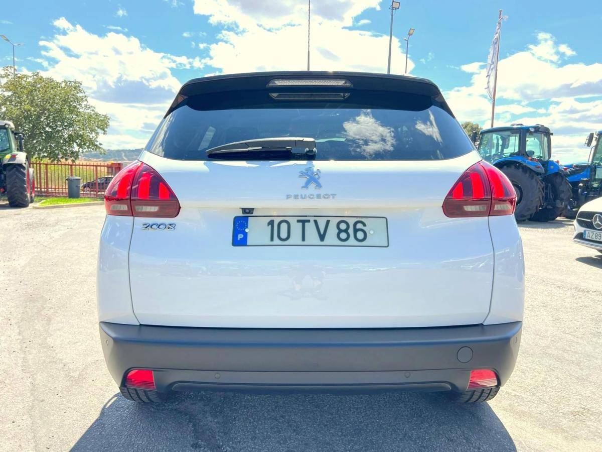 peugeot-2008-2017-gasolina-1199cc