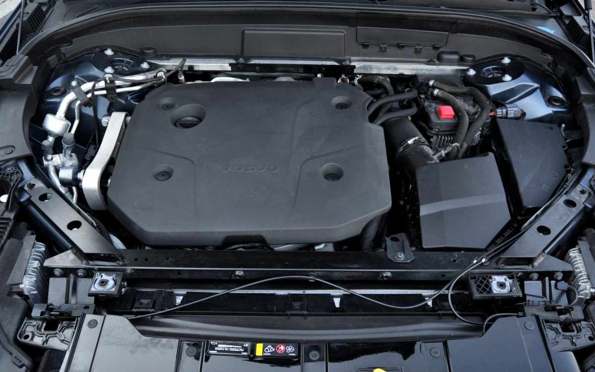 volvo-xc60-2021-diesel-1969cc