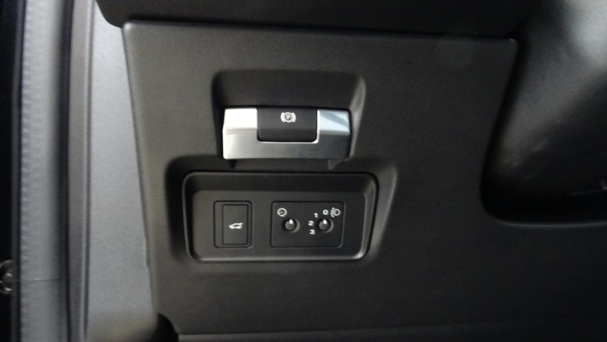 land-rover-discovery-sport-2020-diesel-1999cc