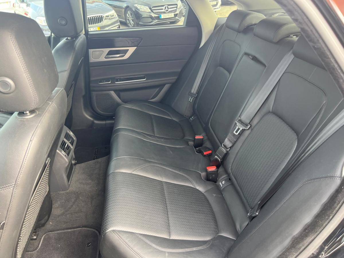 jaguar-xf-2018-diesel-1999cc