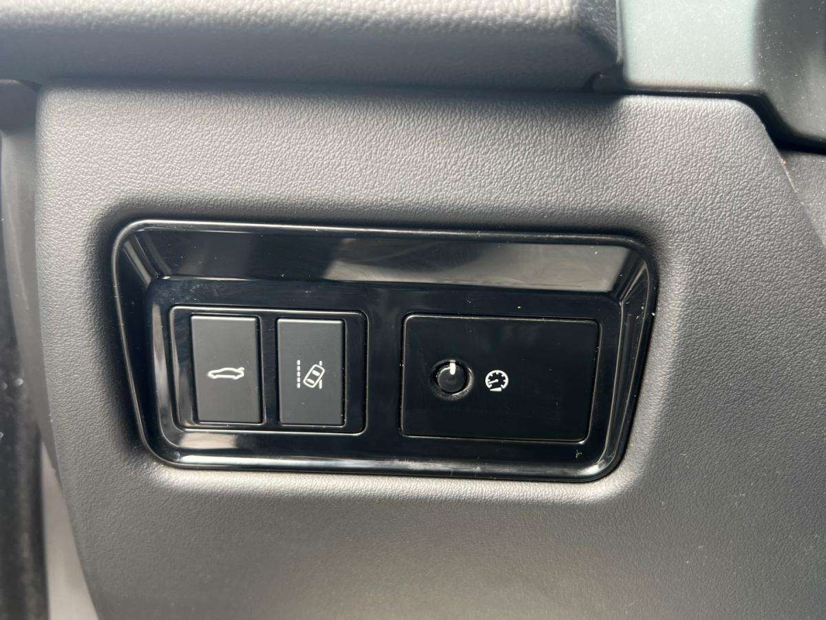 jaguar-xf-2018-diesel-1999cc