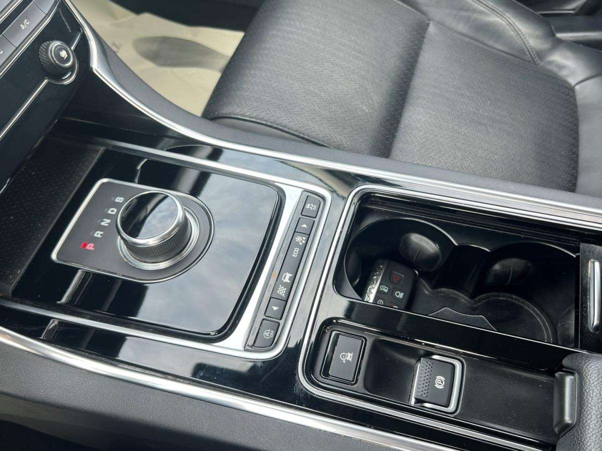 jaguar-xf-2018-diesel-1999cc