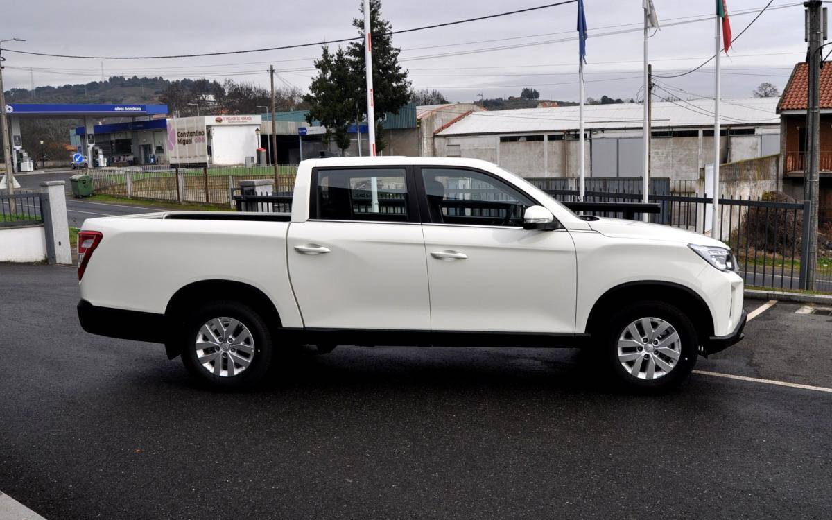kgm-musso-2025-diesel-2157cc