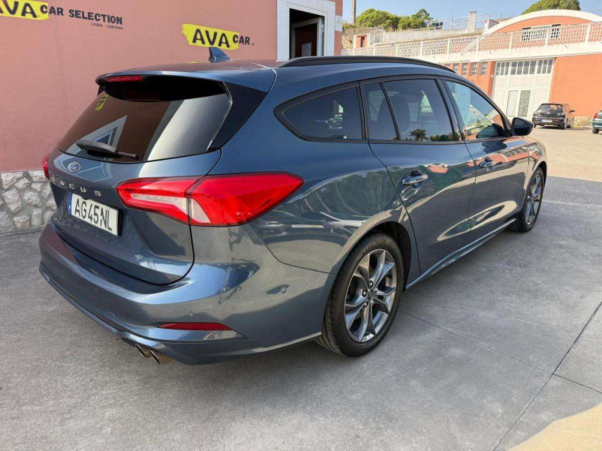 ford-focus-sw-2021-diesel-1499cc