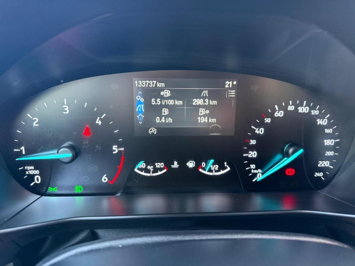 ford-focus-sw-2021-diesel-1499cc
