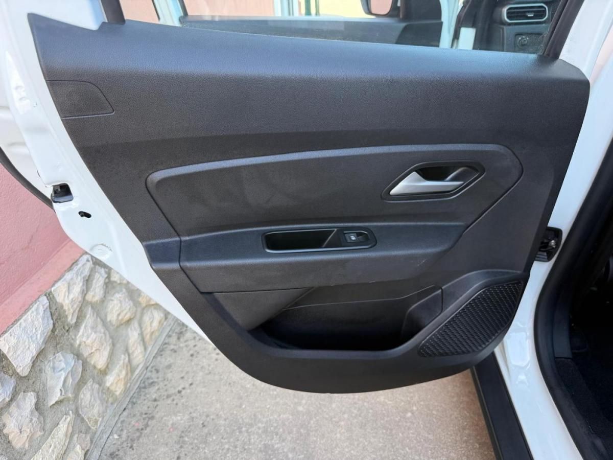 dacia-duster-2023-gpl-999cc