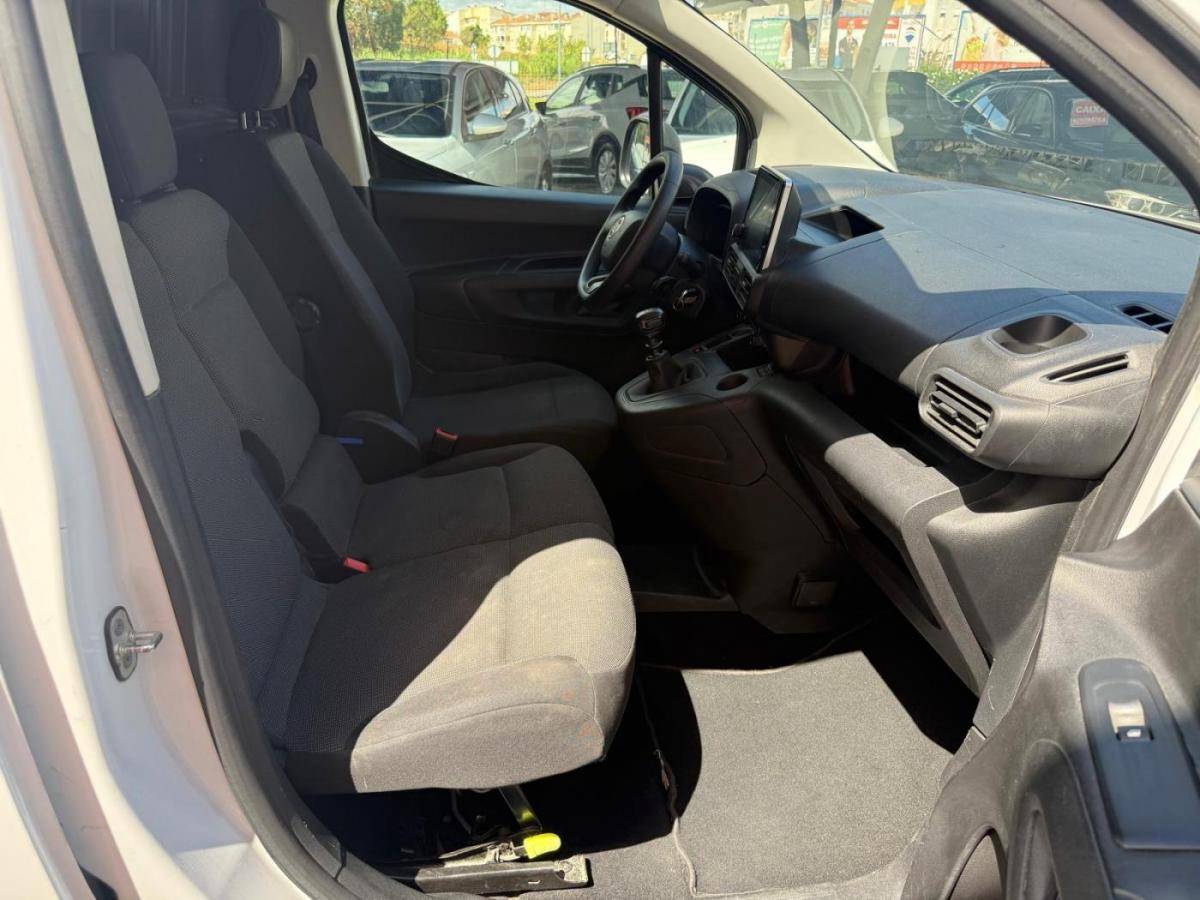 fiat-doblo-2023-diesel-1499cc