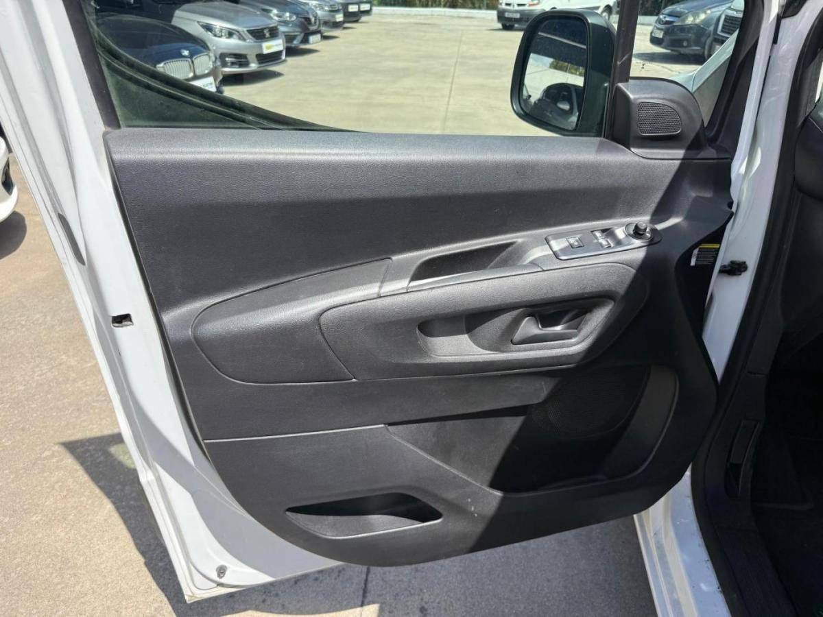 fiat-doblo-2023-diesel-1499cc