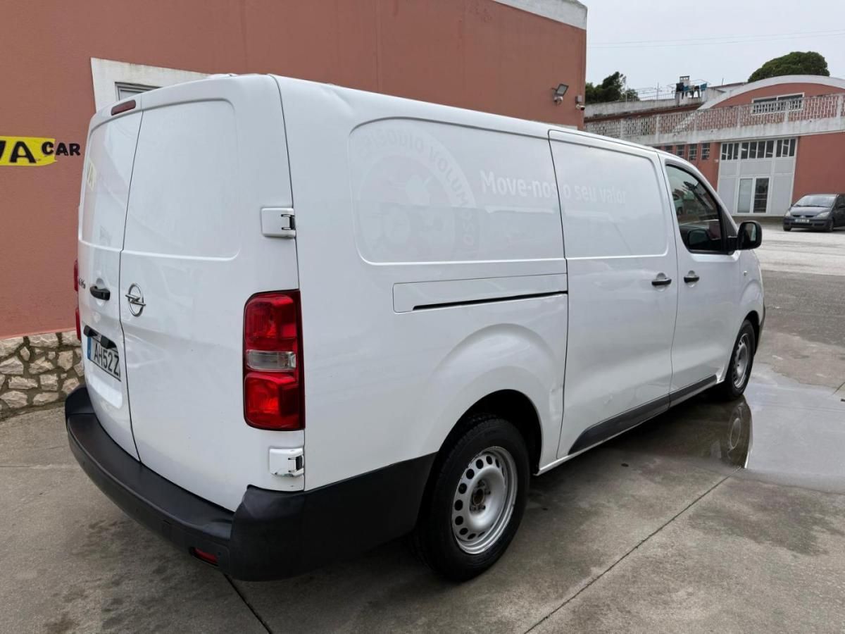 opel-vivaro-2021-diesel-1499cc