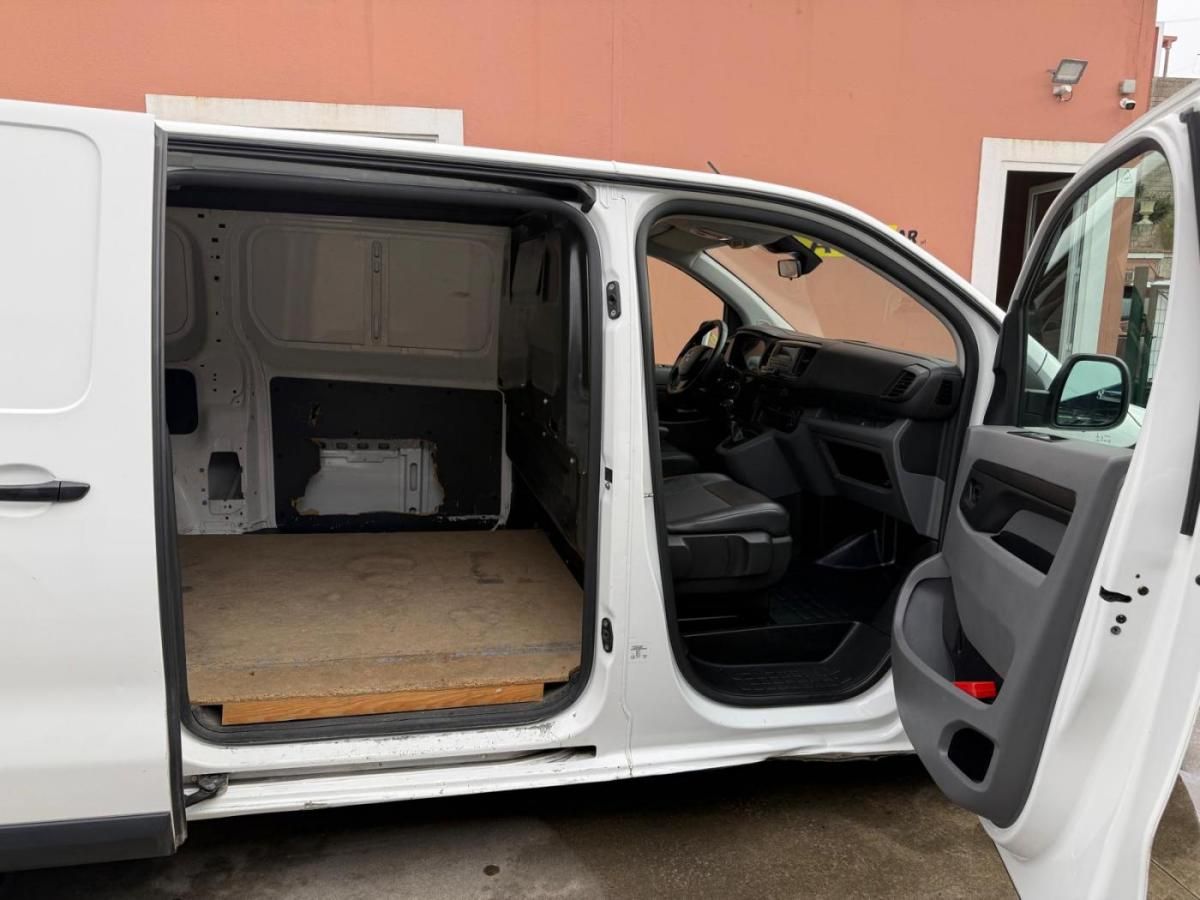 opel-vivaro-2021-diesel-1499cc