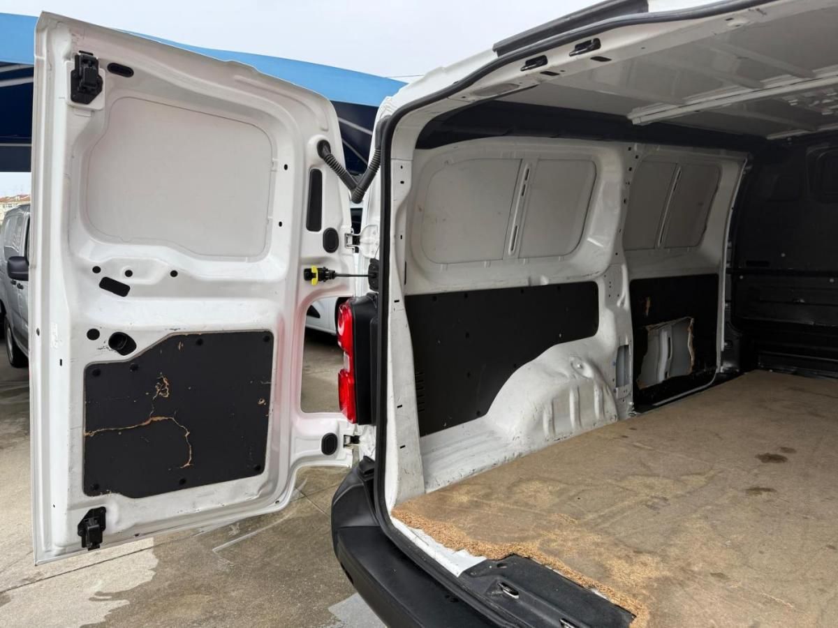 opel-vivaro-2021-diesel-1499cc