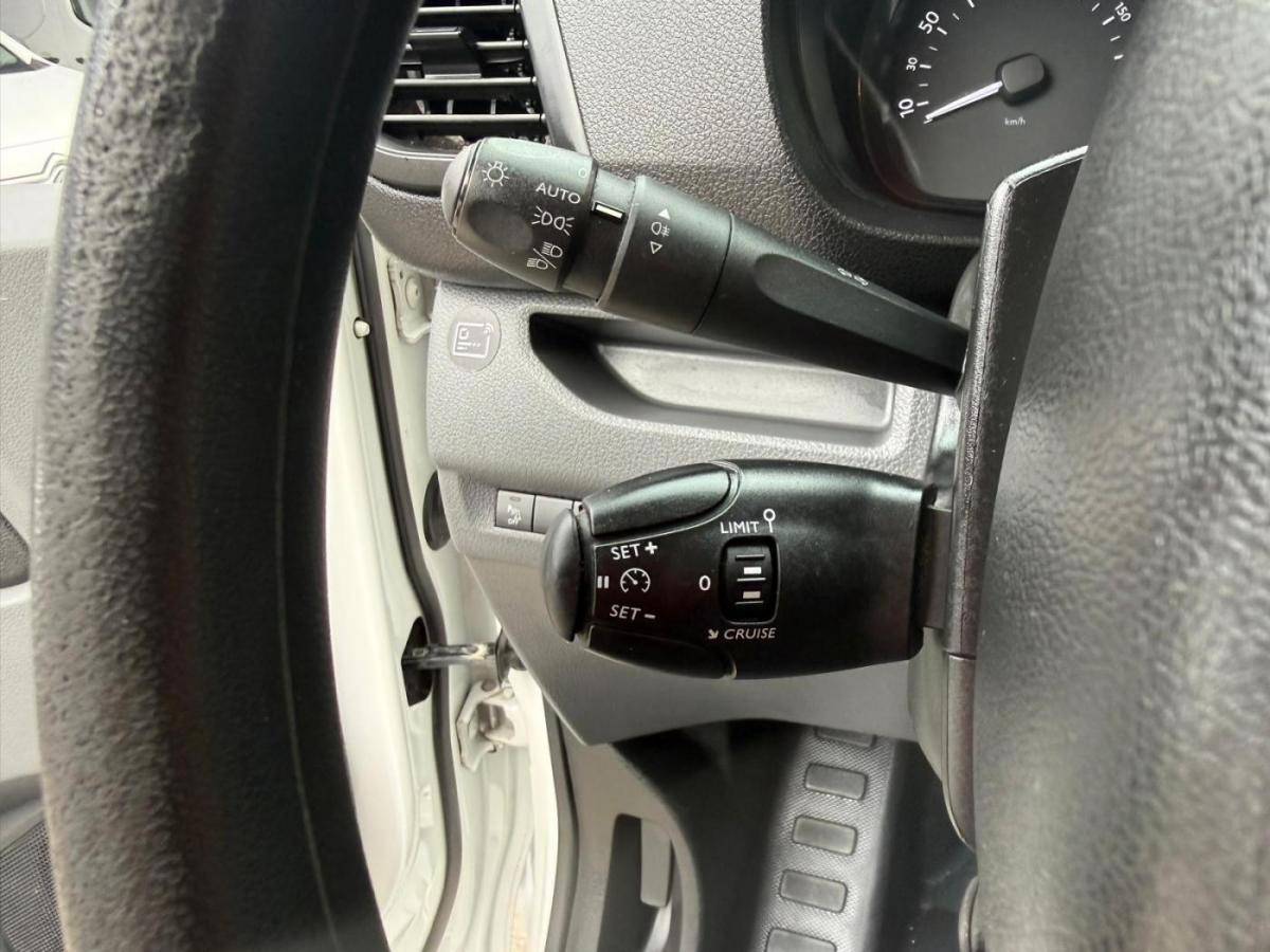 opel-vivaro-2021-diesel-1499cc