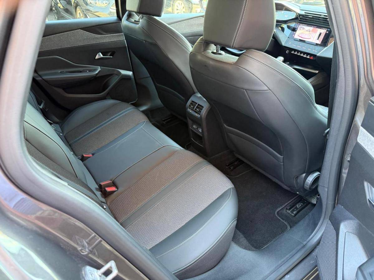 peugeot-308-sw-2022-diesel-1499cc