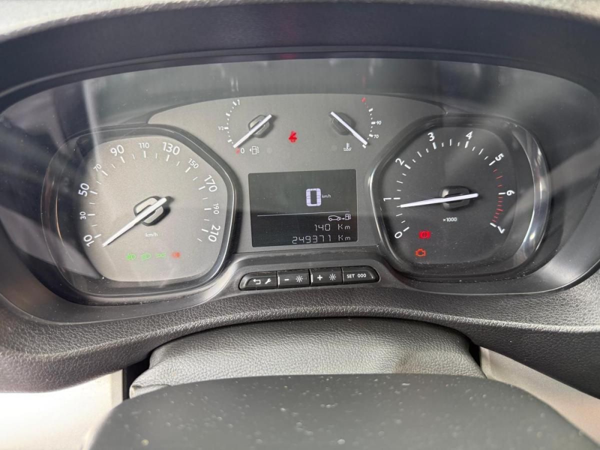 toyota-proace-2021-diesel-1499cc