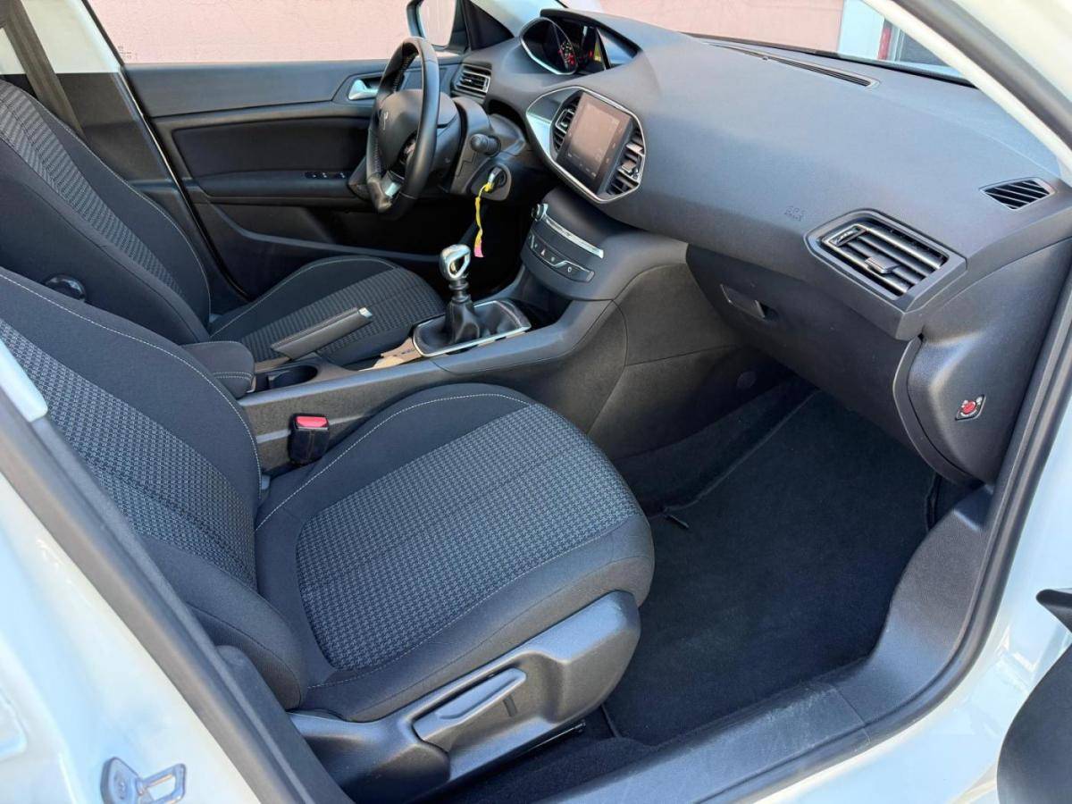 peugeot-308-2019-diesel-1499cc