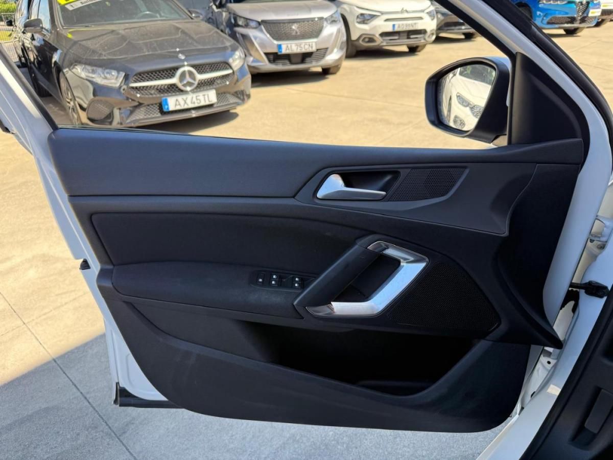 peugeot-308-2019-diesel-1499cc