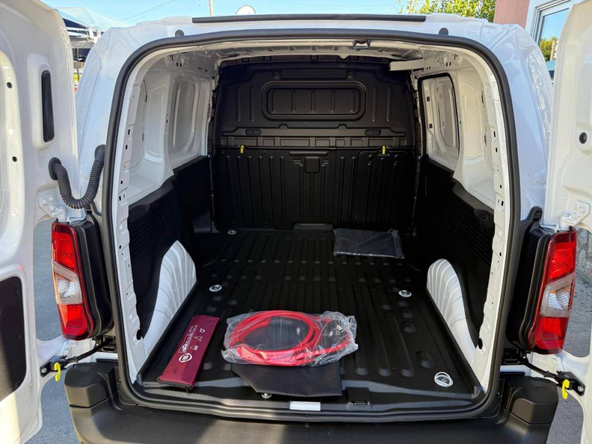fiat-doblo-2025-eletrico-0cc
