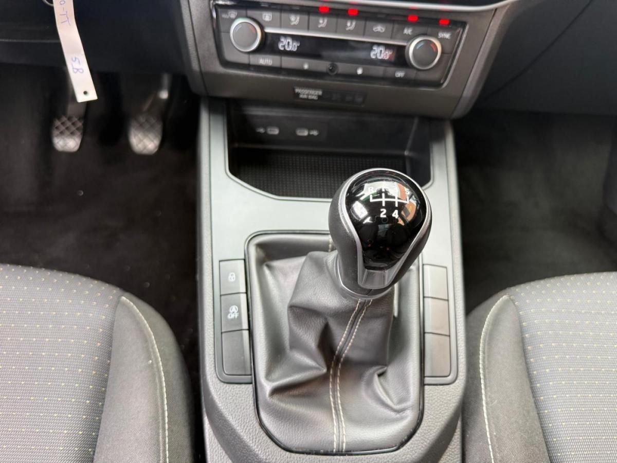 seat-ibiza-2024-gasolina-999cc