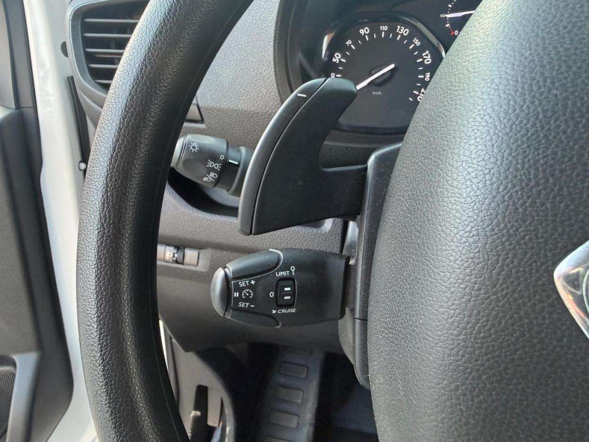citroen-spacetourer-2023-diesel-1997cc