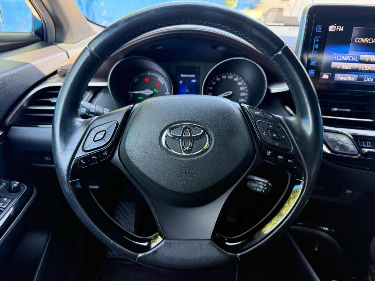 toyota-c-hr-2017-hibrido-a-gasolina-1798cc