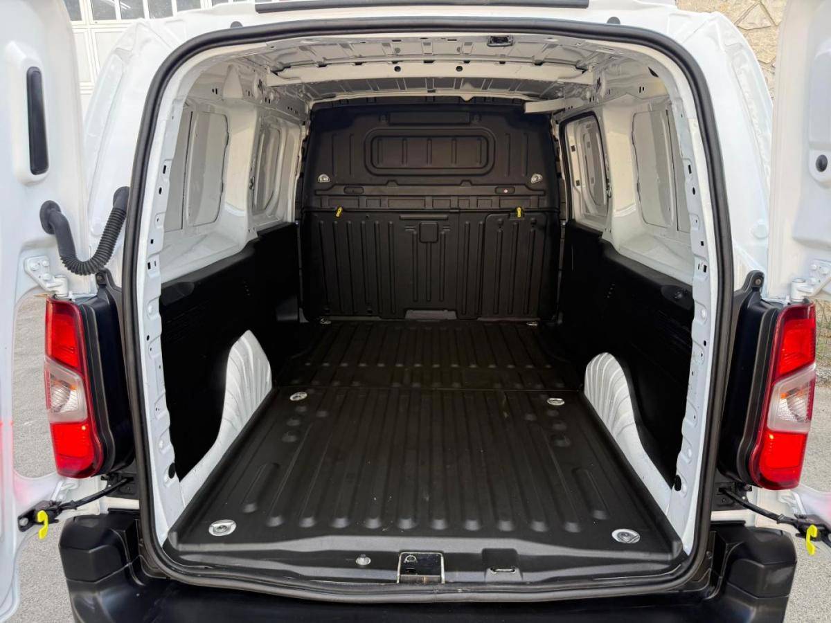 citroen-berlingo-2023-diesel-1499cc
