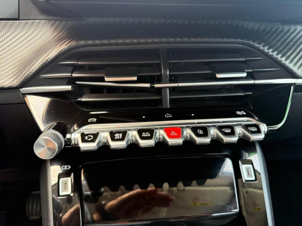 peugeot-208-2024-gasolina-1199cc