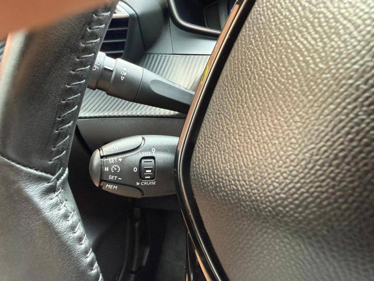 peugeot-208-2024-gasolina-1199cc