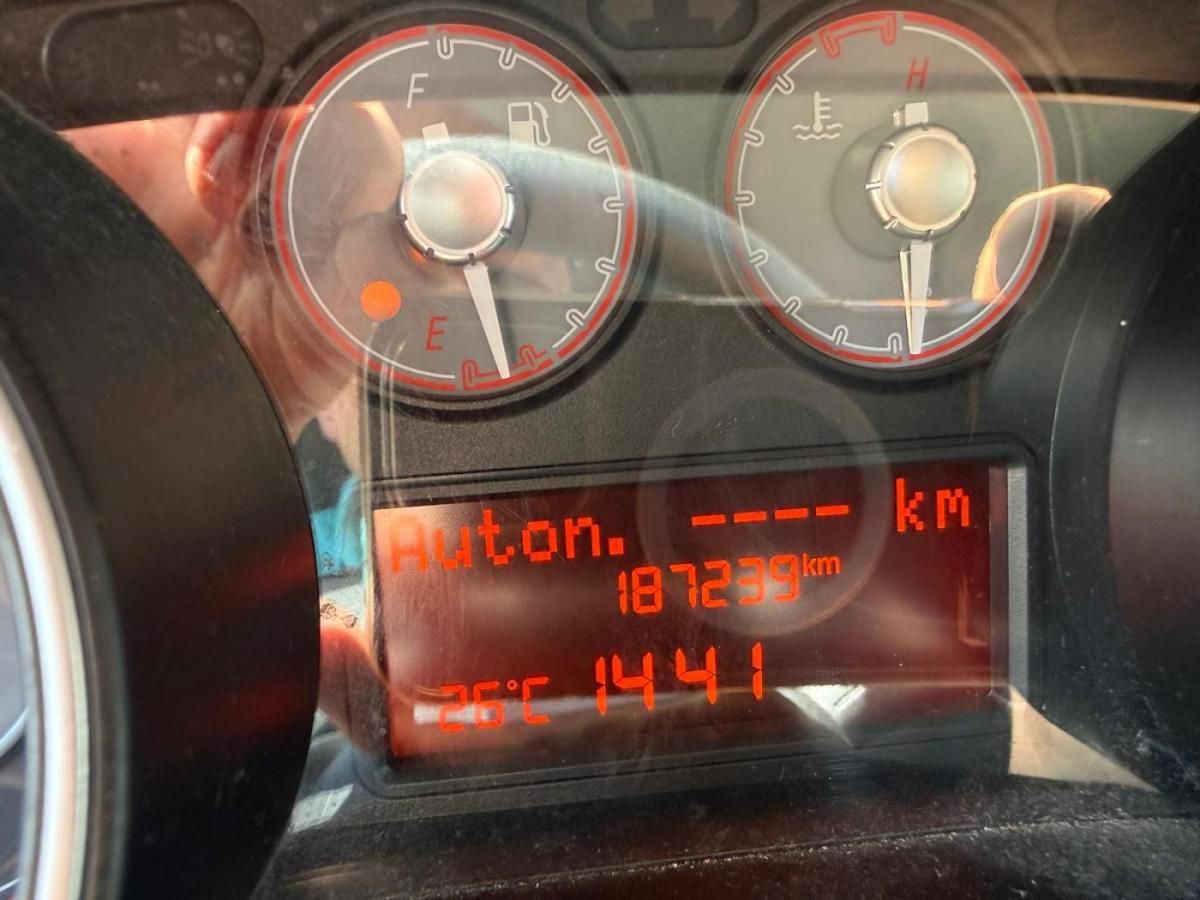 fiat-punto-evo-2015-diesel-1248cc
