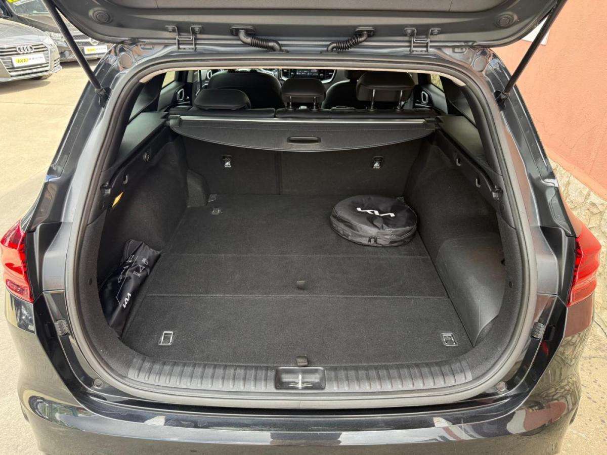 kia-ceed-sw-2022-hibrido-a-gasolina-1580cc