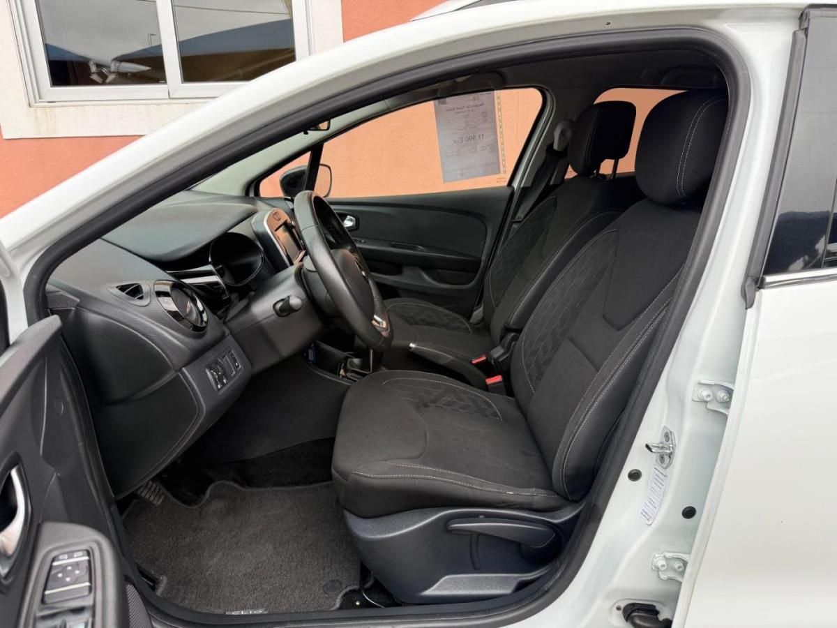 renault-clio-sport-tourer-2018-diesel-1461cc