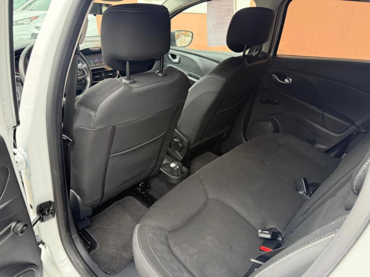 renault-clio-sport-tourer-2018-diesel-1461cc