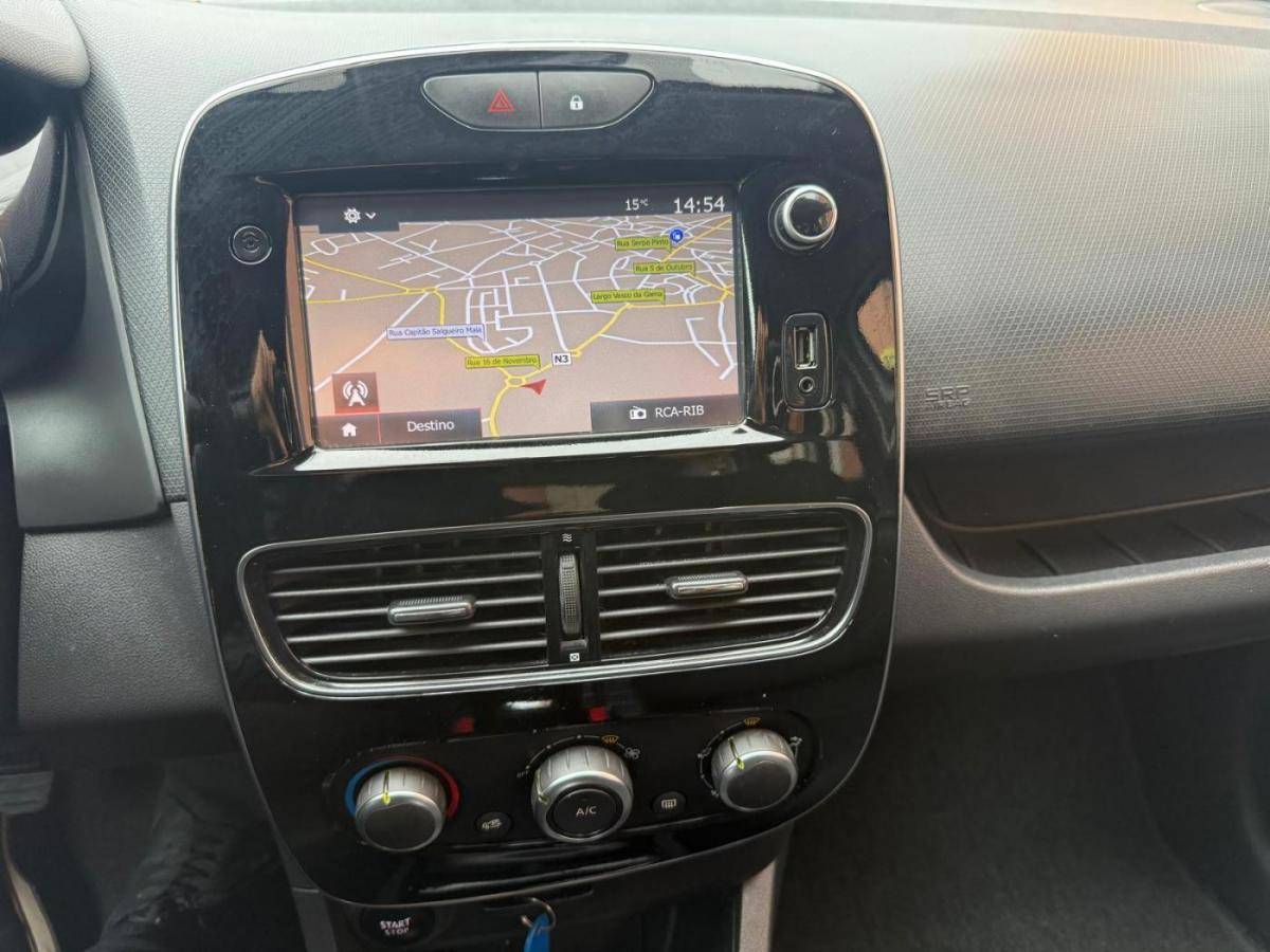renault-clio-sport-tourer-2018-diesel-1461cc