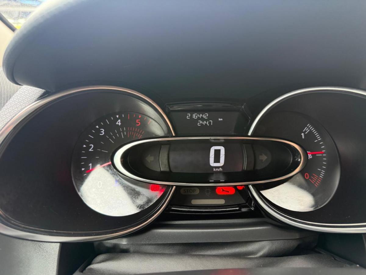 renault-clio-sport-tourer-2018-diesel-1461cc