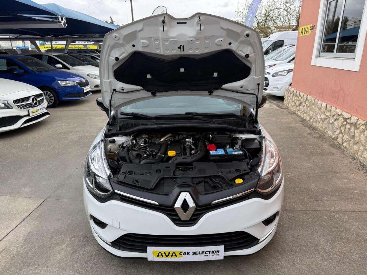 renault-clio-sport-tourer-2018-diesel-1461cc