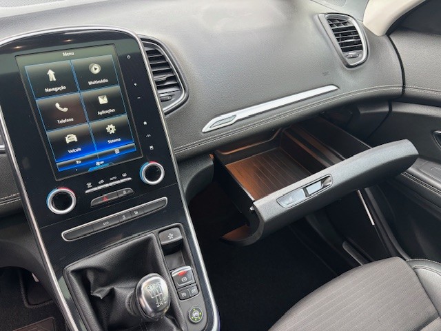 renault-scenic-2017-gpl-1197cc