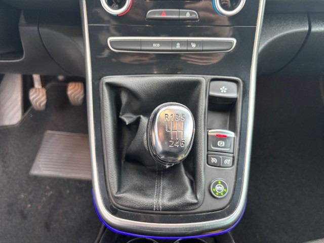 renault-scenic-2017-gpl-1197cc